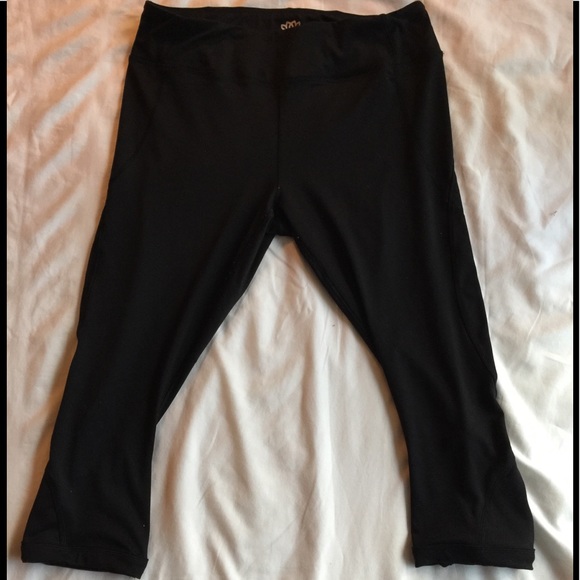 maurices in motion yoga pants